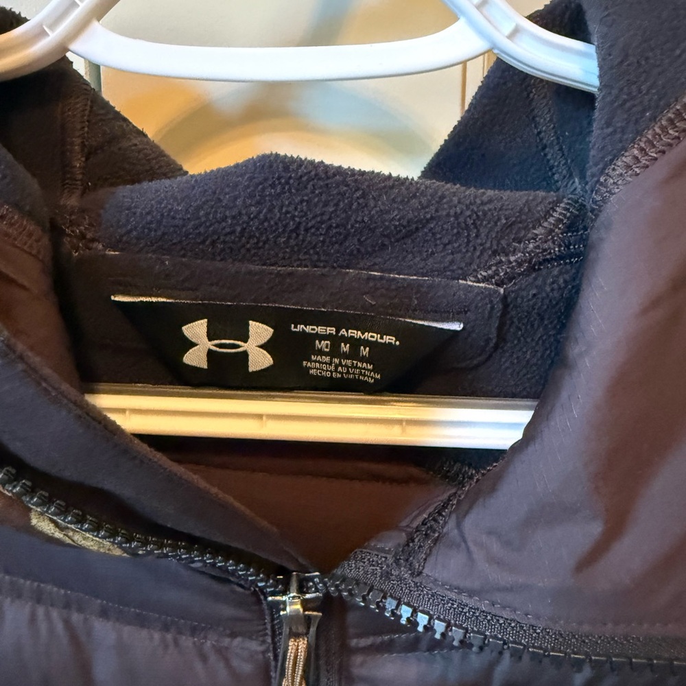 Under Armour Camo and Black Performance Jacket - Picture 3 of 3